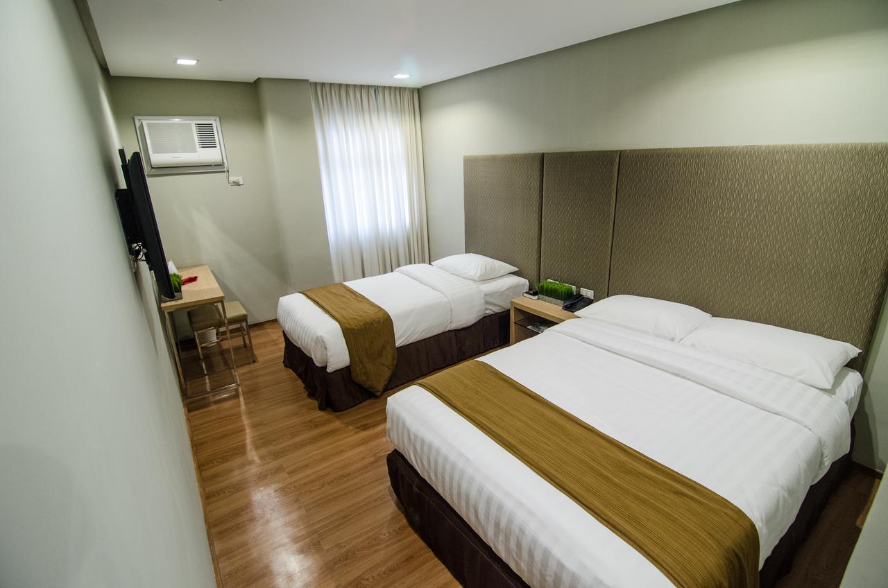 Madison Hotel Phl Iloilo City Eksteriør billede