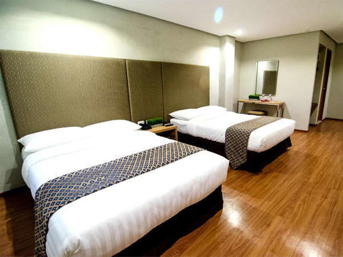 Madison Hotel Phl Iloilo City Eksteriør billede