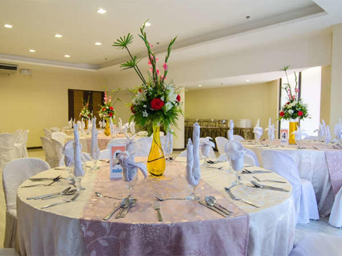 Madison Hotel Phl Iloilo City Eksteriør billede