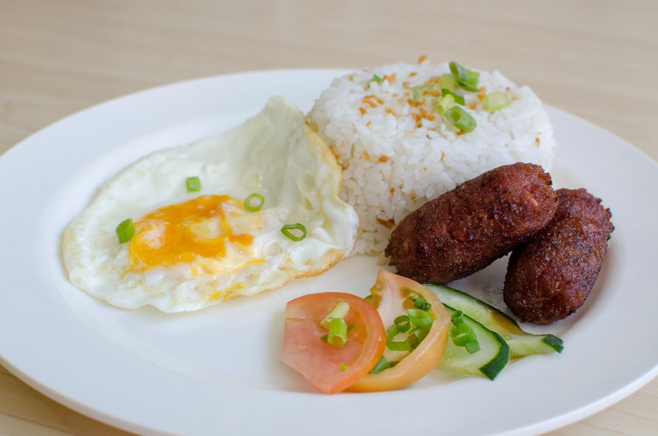 Madison Hotel Phl Iloilo City Eksteriør billede