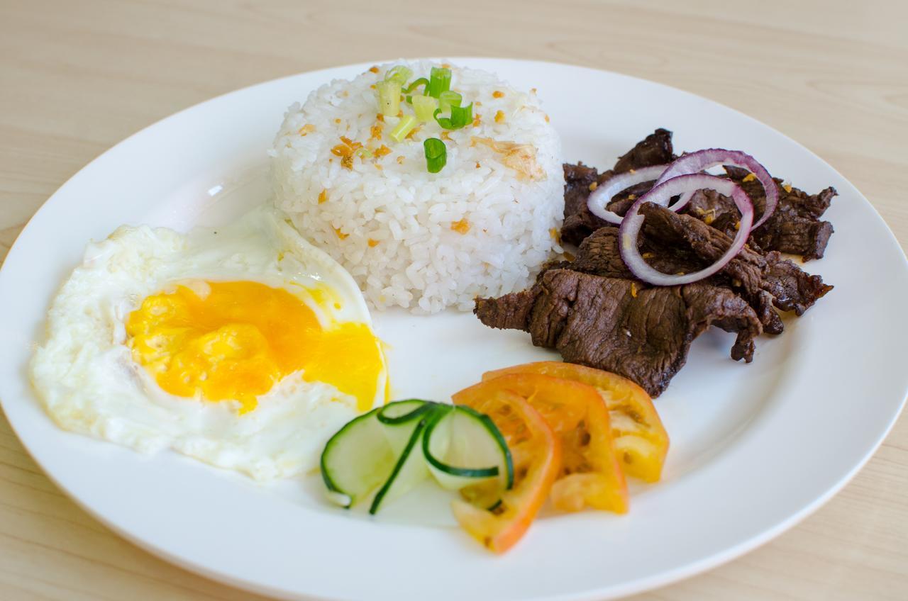 Madison Hotel Phl Iloilo City Eksteriør billede